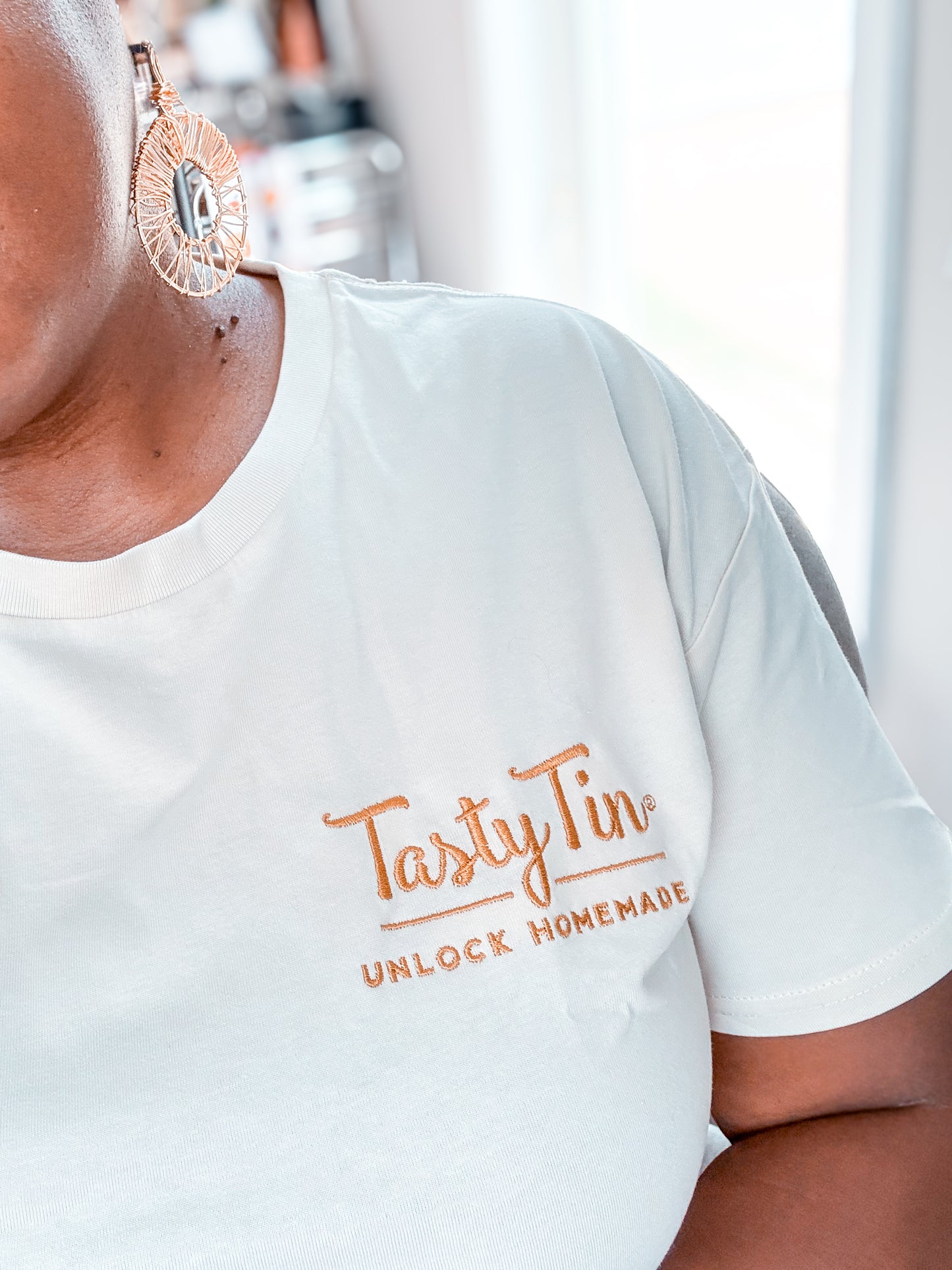 Tasty Tin® Signature Crop Tee
